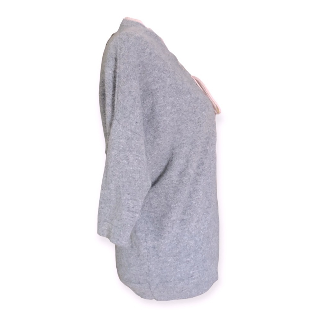 3VERY V-NECK W.  CASHMERE FUZZY BALLS - Picture 3 of 4